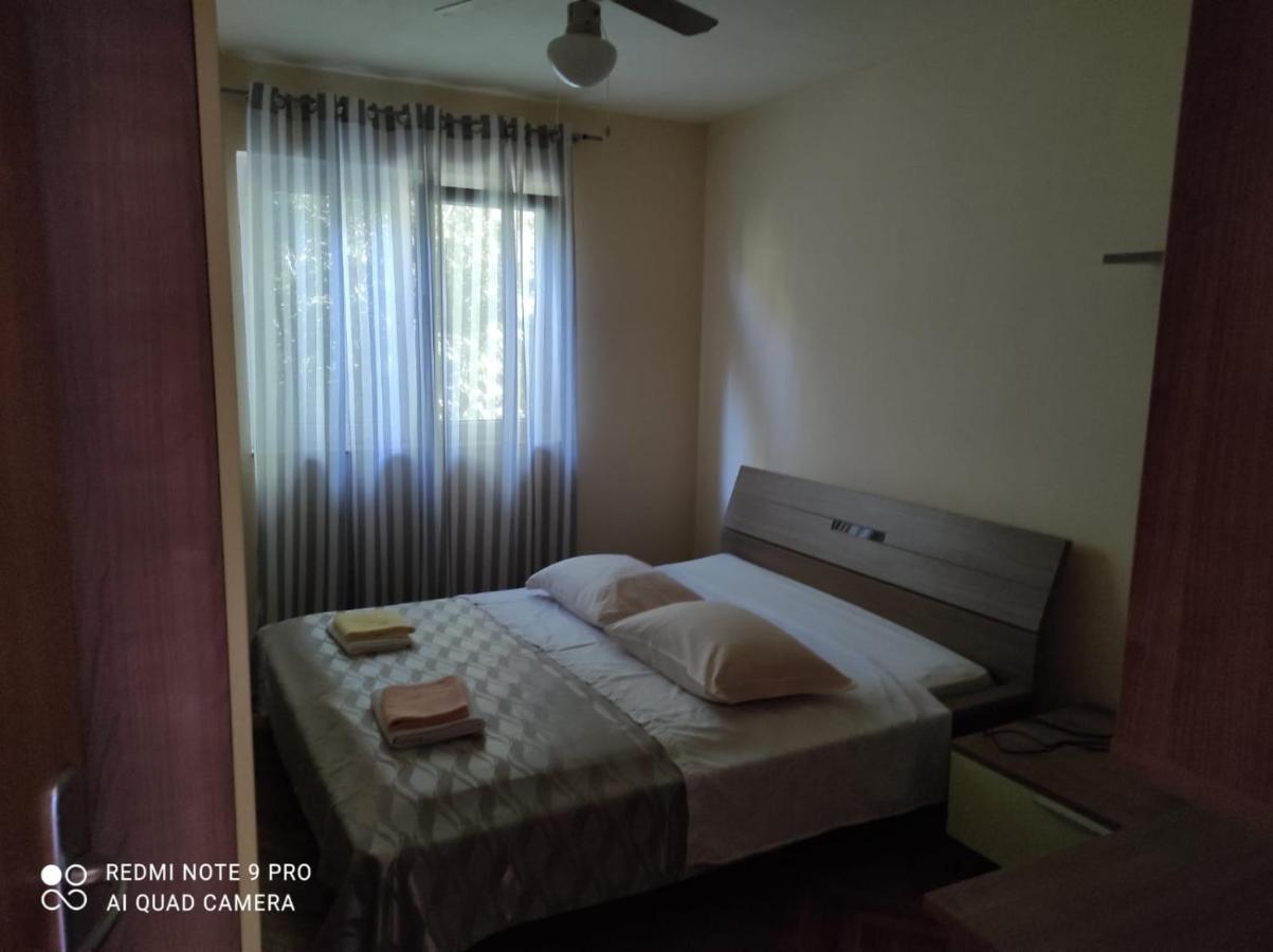 Apartments Iva Пакоштане Экстерьер фото